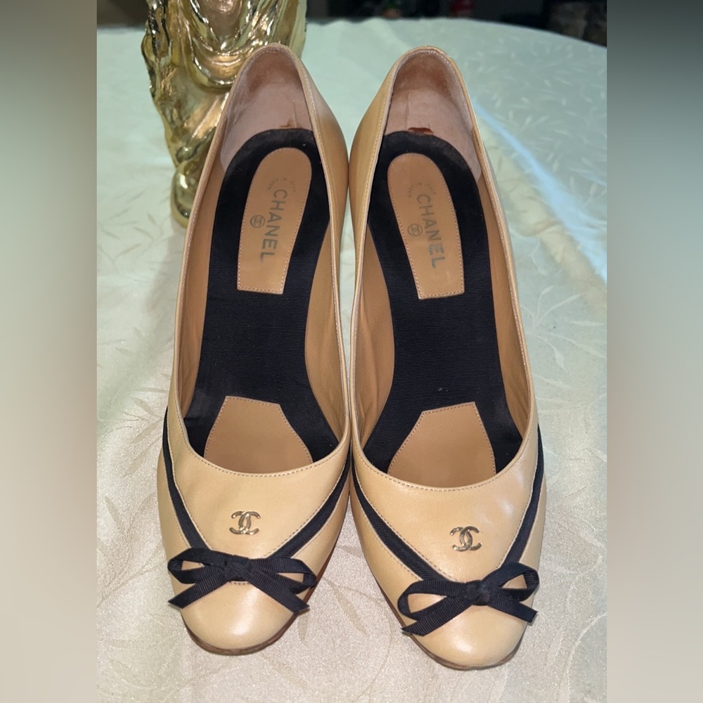 Vintage Chanel Heels with bow